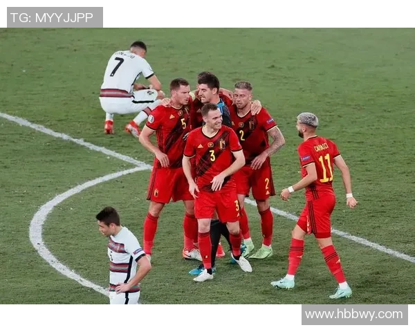 世界杯焦点战AC米兰小胜本菲卡争议判罚引发全场热议