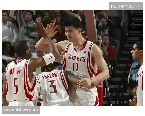 姚明签名NBA球衣拍卖引发热潮球迷争相收藏珍品