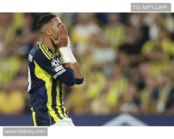 欧联杯本菲卡大胜热刺乌龙球引发争议判罚全场沸腾