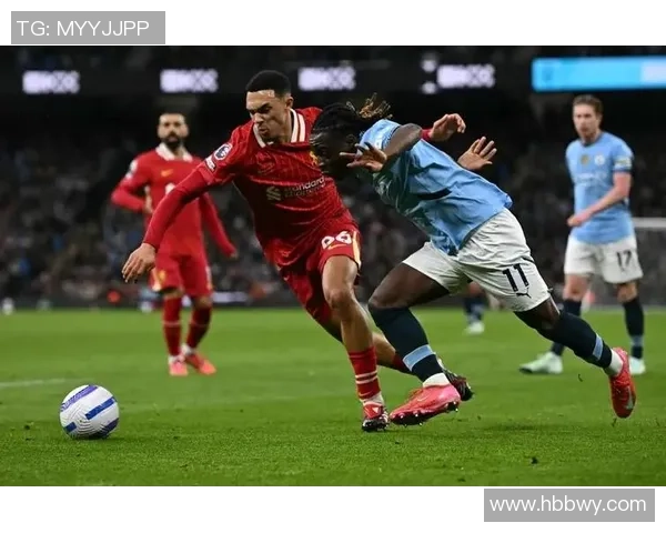 意甲激战：里昂小胜利物浦红牌事件引发全场热议与争议