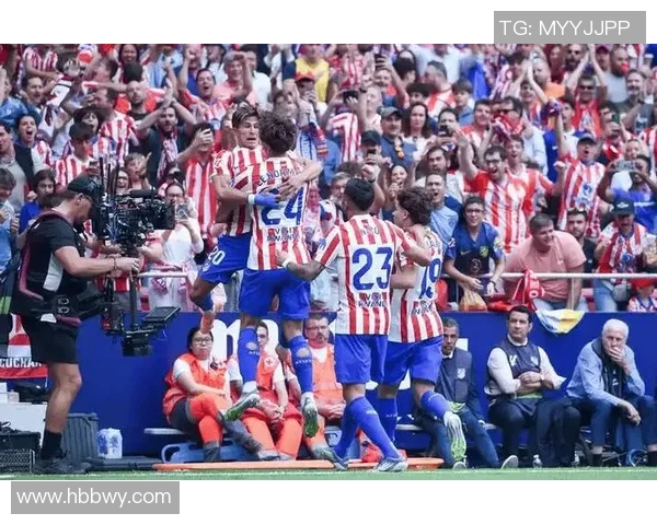 世界杯焦点战皇马小胜巴黎红牌争议引发全场热议与十大精彩进球回顾