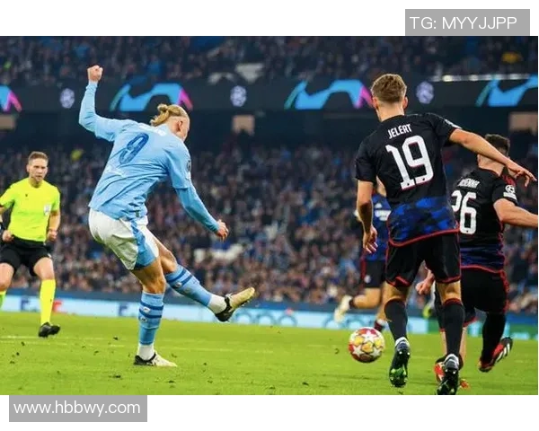 意甲激战:里昂逆转马竞红牌事件引发全场热议与争议 意甲激战:里昂逆转马竞红牌事件引发全场热议与争议