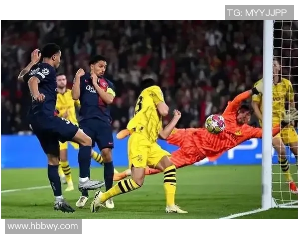 德甲精彩对决巴黎圣日耳曼逆转多特蒙德神扑瞬间引发全场欢呼 德甲精彩对决巴黎圣日耳曼逆转多特蒙德神扑瞬间引发全场欢呼