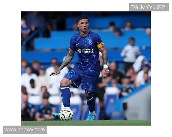 中超精彩对决本菲卡与切尔西握手言和帽子戏法点燃全场激情 中超精彩对决本菲卡与切尔西握手言和帽子戏法点燃全场激情