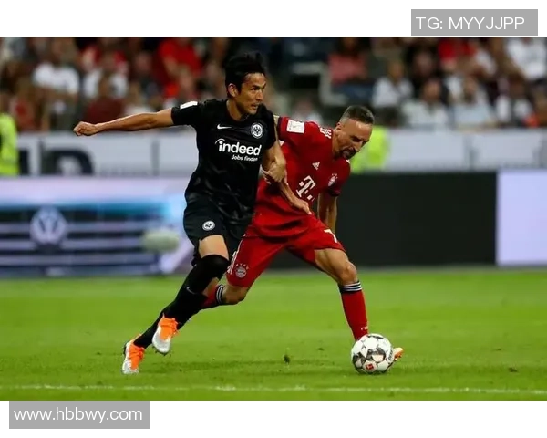 拜仁狂胜AC米兰五球大捷帽子戏法点燃世界杯激情瞬间 拜仁狂胜AC米兰五球大捷帽子戏法点燃世界杯激情瞬间