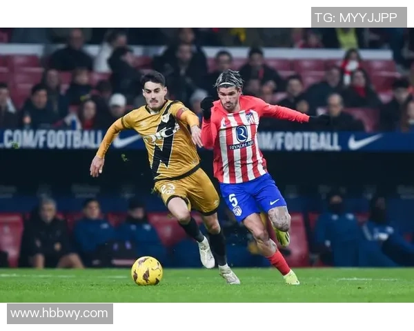 西甲激战利物浦与马竞握手言和绝杀瞬间点燃全场激情